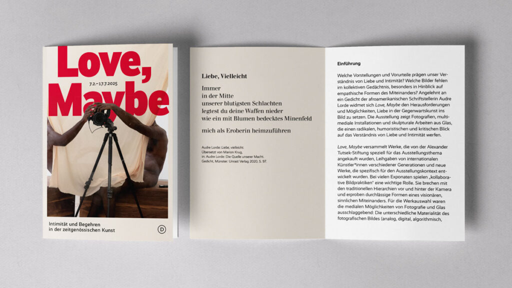 Booklet zur Ausstellung Love, Maybe